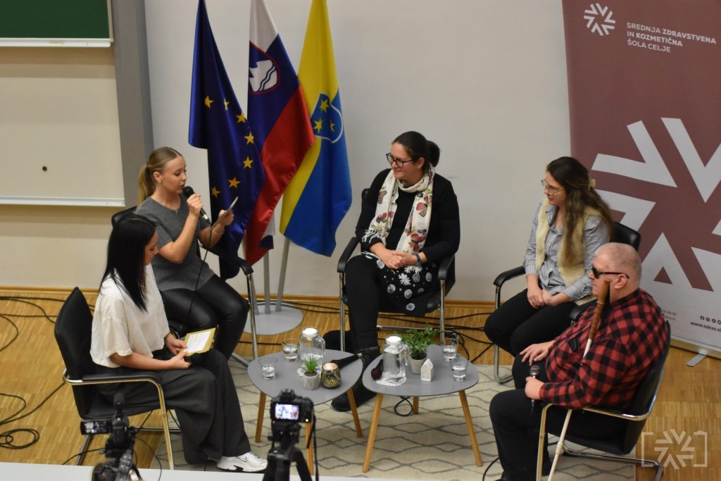 OKROGLA MIZA PROSTOSRČNIH 30 – KJER VOLJA SREČA POSLANSTVO