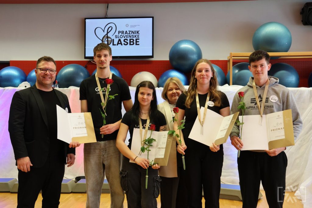 PRAZNIK SLOVENSKE GLASBE NA SZKŠC